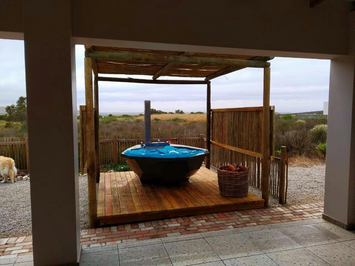 Camelot Cottages Langebaan Extérieur photo