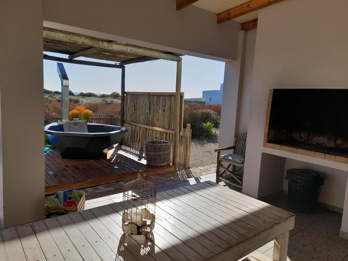 Camelot Cottages Langebaan Extérieur photo