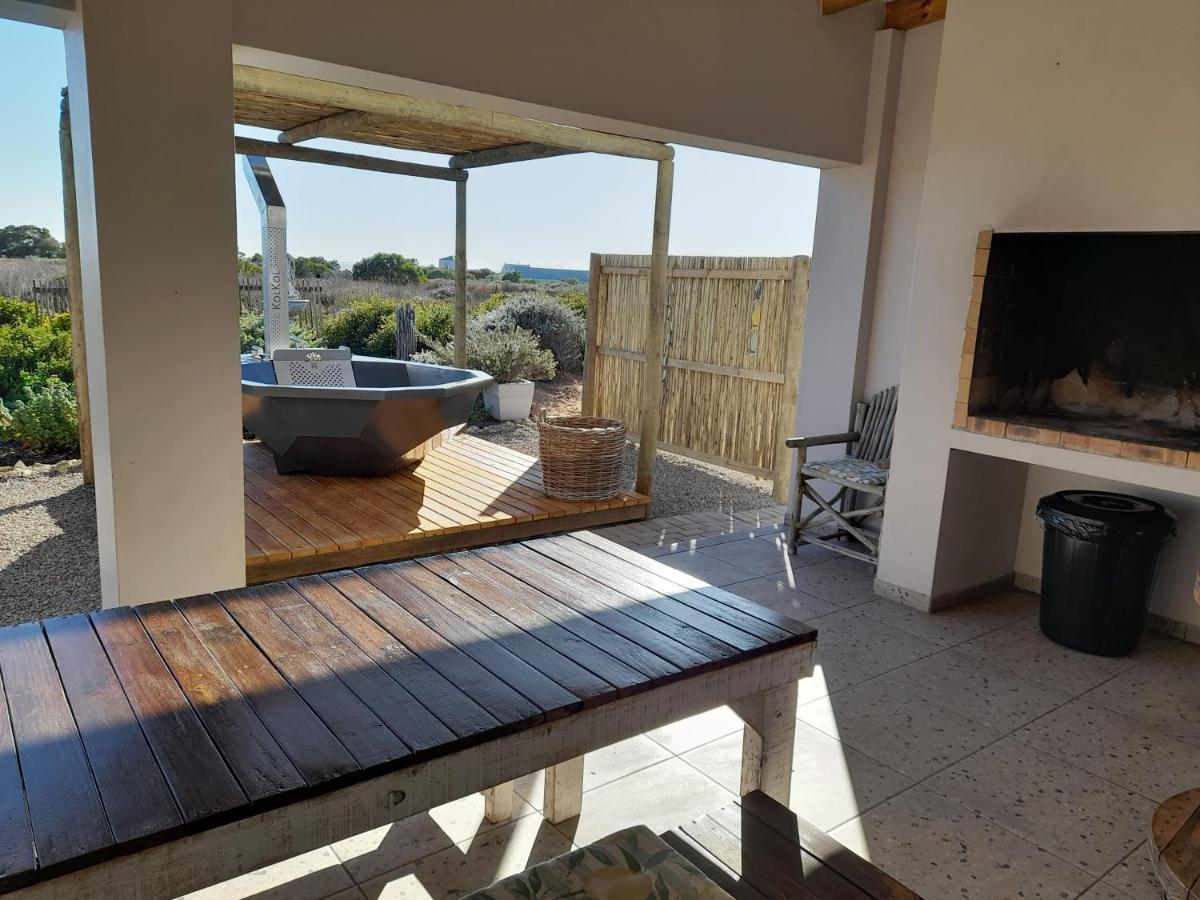 Camelot Cottages Langebaan Extérieur photo